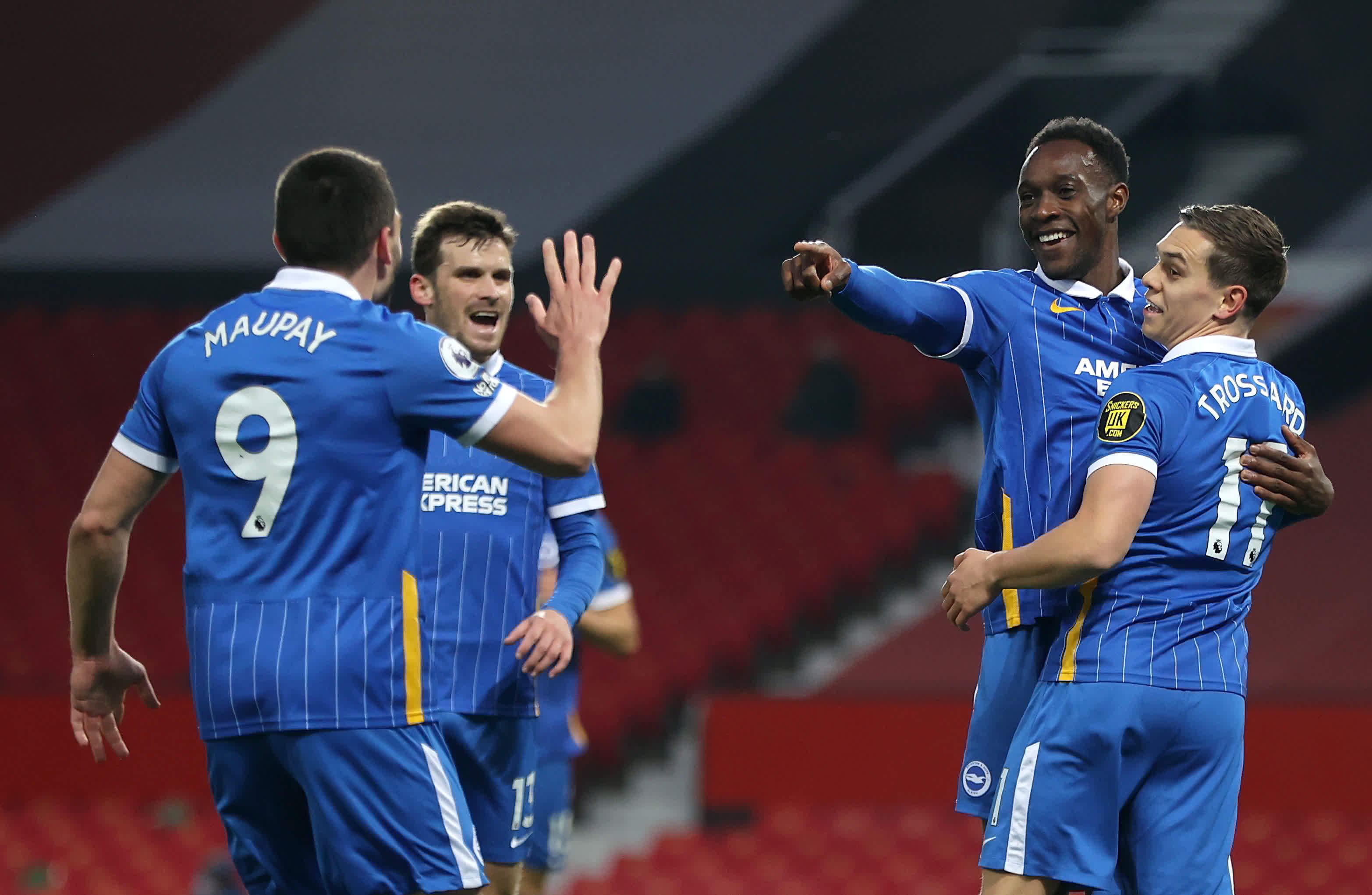 展现出更高 展现出更高